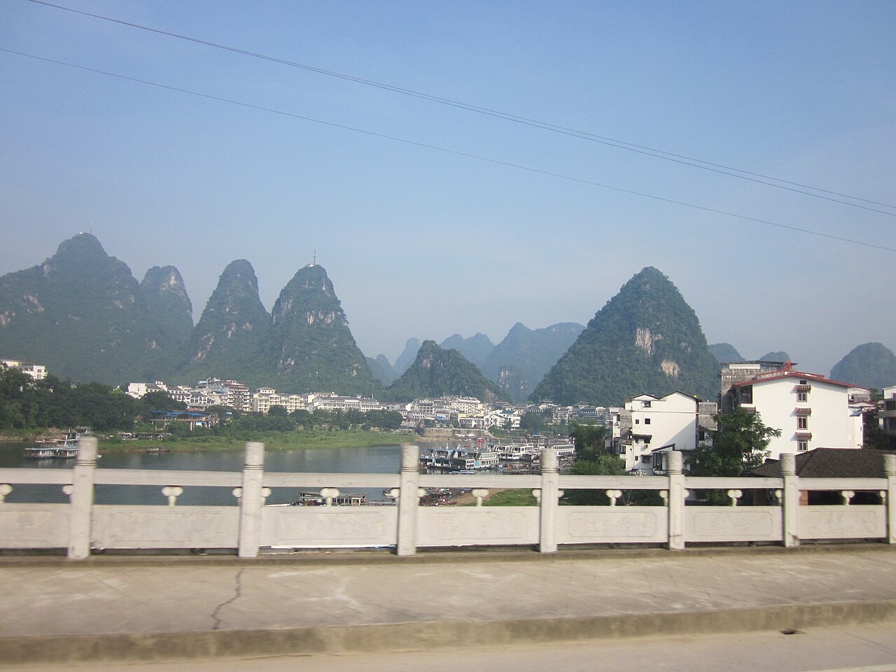 Li River and karst mountains near Yangshuo